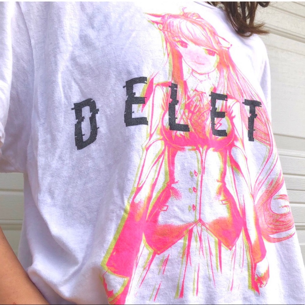 ‘DELETE’ neon anime tee!!